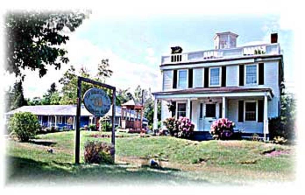 Homestead Motel And Cottages Ellsworth Εξωτερικό φωτογραφία